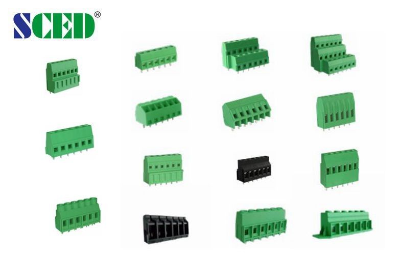Двойник выравнивает покрытый никель 10A зеленого цвета 5.08mm блока терминала PCB пластиковый